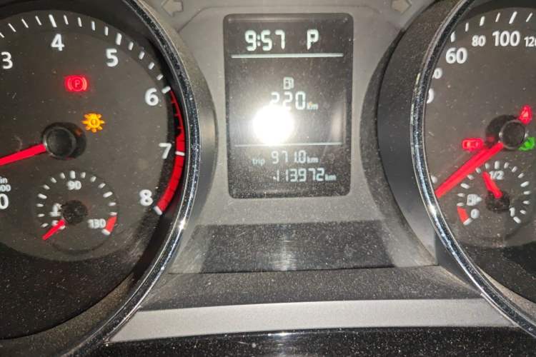 Used Volkswagen Sagitar 2015 230TSI Automatic Comfort Version Odometer Close Up