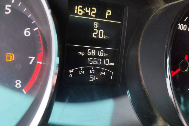 Used Volkswagen Sagitar 2015 1.6L Automatic Comfort Model Odometer Close Up