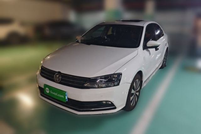 Used Volkswagen Sagitar 2015 230TSI Automatic Luxury Model