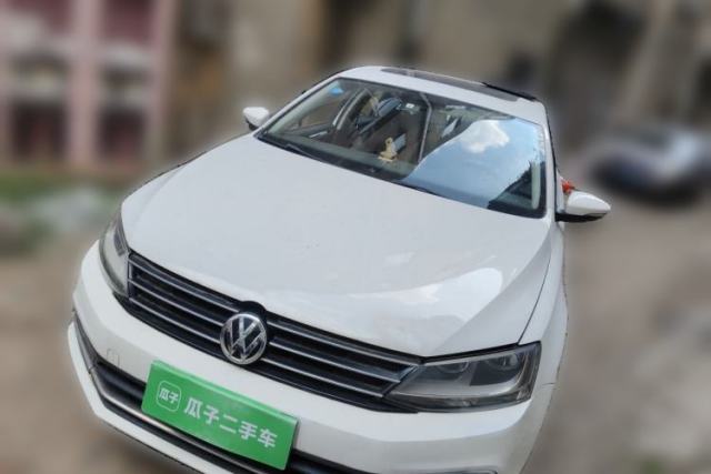 Used Volkswagen Sagitar 2015 1.6L Manual Comfort Model