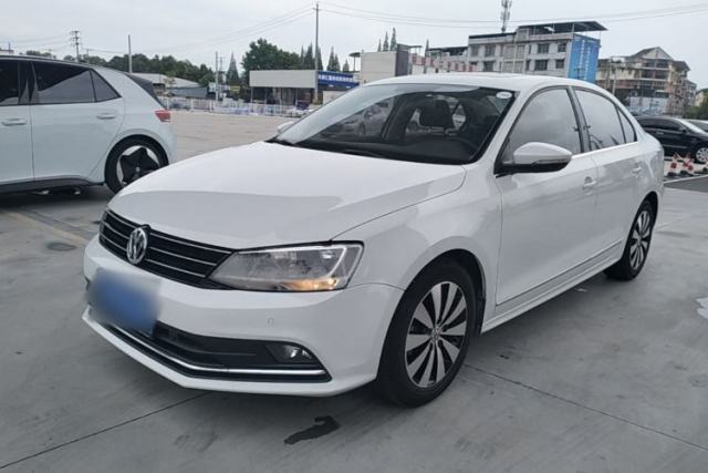 Used Volkswagen Sagitar 2015 230TSI Automatic Luxury Model