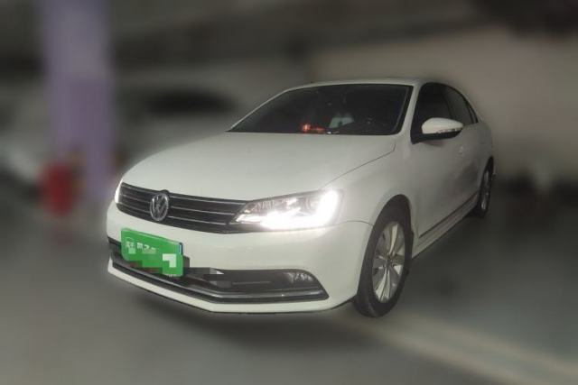Ojetý Volkswagen Sagitar 2015 230TSI Automatic Comfort Version