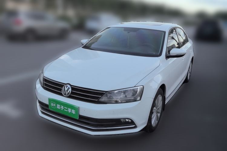 Used Volkswagen Sagitar 2015 230TSI Manual Comfort Version Guazi used car, China used car export, Used car for sale, Used cars, Cheapest cars for sale