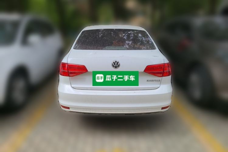 Used Volkswagen Sagitar 2015 1.6L Manual Fashion Edition Rear