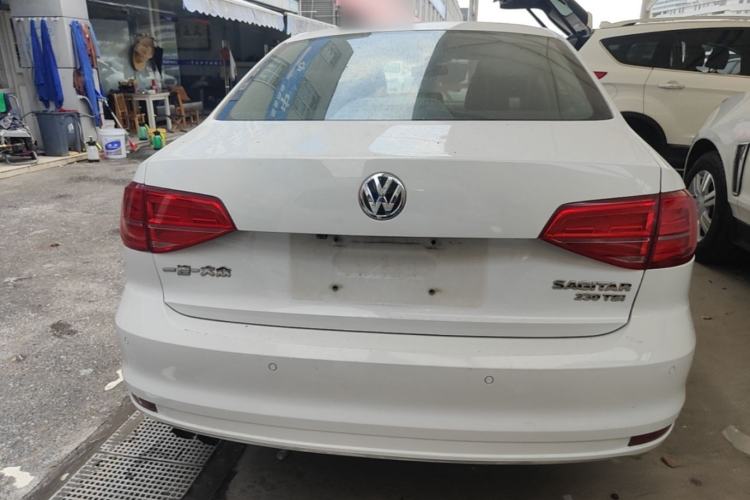 Used Volkswagen Sagitar 2015 230TSI Automatic Luxury Model Rear