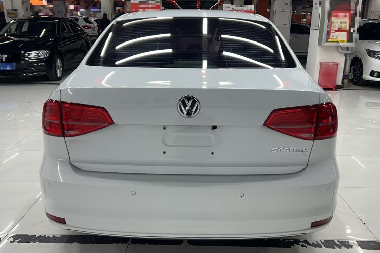 Used Volkswagen Sagitar 2015 1.6L Automatic Comfort Model Rear