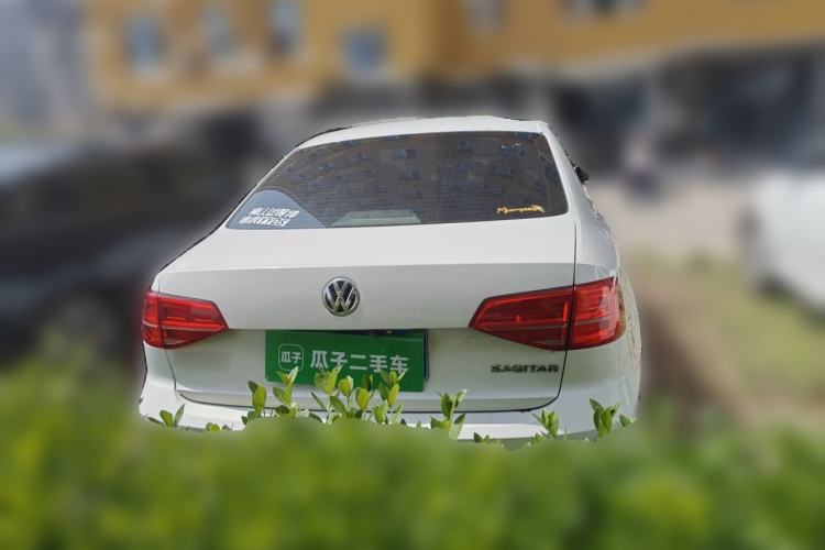 Used Volkswagen Sagitar 2015 1.6L Manual Comfort Model Rear