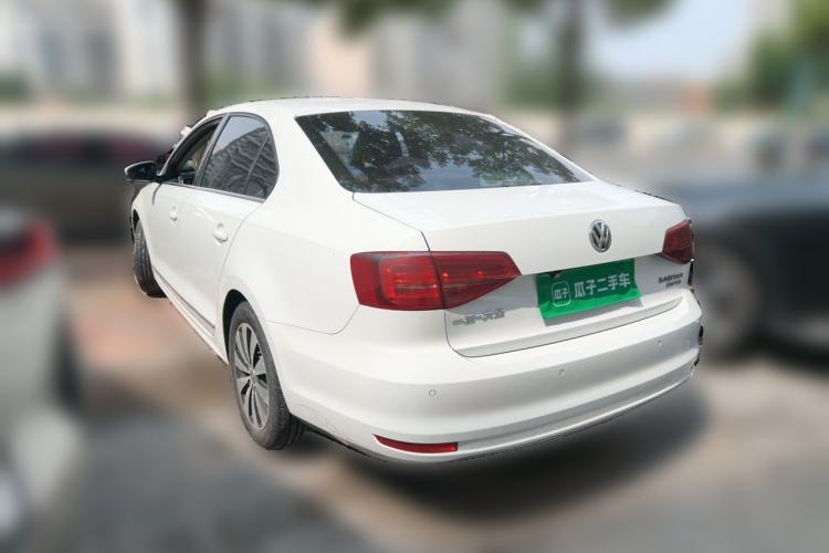 Used Volkswagen Sagitar 2015 230TSI Automatic Luxury Model Rear Left 45 Deg