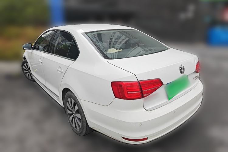 Used Volkswagen Sagitar 2015 230TSI Automatic Luxury Model Rear Left 45 Deg