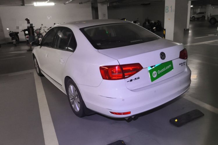 Used Volkswagen Sagitar 2015 230TSI Automatic Comfort Version Rear Left 45 Deg