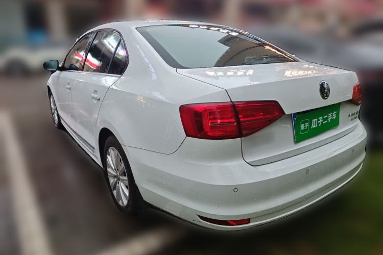 Used Volkswagen Sagitar 2015 230TSI Automatic Comfort Version Rear Left 45 Deg