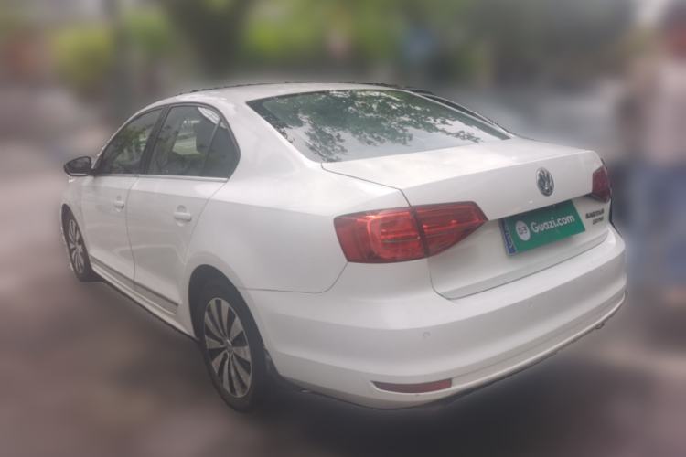 Used Volkswagen Sagitar 2015 230TSI Automatic Luxury Model Rear Left 45 Deg