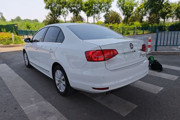 Used Volkswagen Sagitar 2015 230TSI Automatic Comfort Version Rear Left 45 Deg