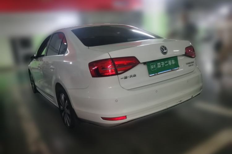 Used Volkswagen Sagitar 2015 230TSI Automatic Luxury Model Rear Left 45 Deg