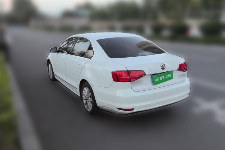 Used Volkswagen Sagitar 2015 230TSI Manual Comfort Version Rear Left 45 Deg