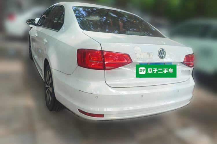 Used Volkswagen Sagitar 2015 230TSI Automatic Luxury Model Rear Left 45 Deg