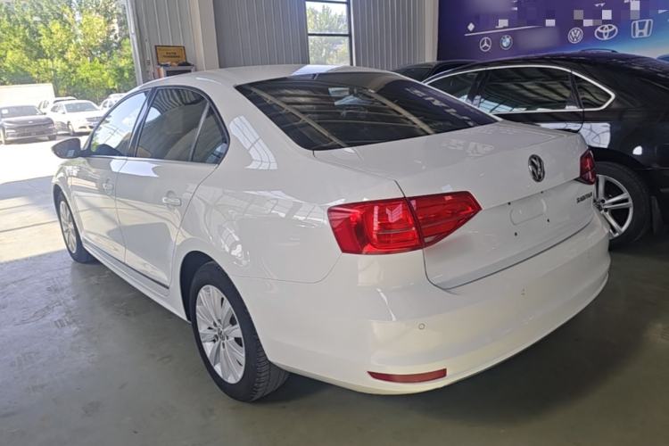 Used Volkswagen Sagitar 2015 1.6L Automatic Comfort Model Rear Left 45 Deg