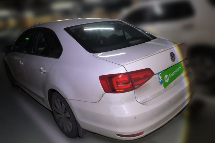 Used Volkswagen Sagitar 2015 230TSI Automatic Luxury Model Rear Left 45 Deg