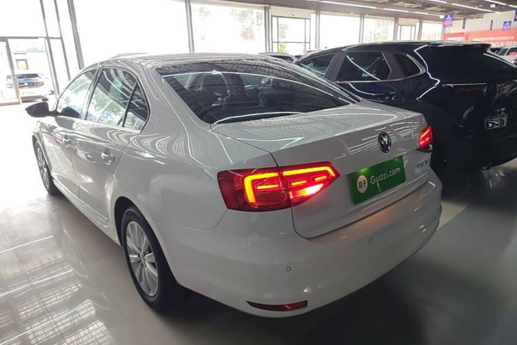 Used Volkswagen Sagitar 2015 1.6L Manual Comfort Model Rear Left 45 Deg
