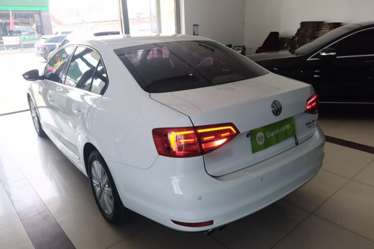 Used Volkswagen Sagitar 2015 230TSI Automatic Comfort Version Rear Left 45 Deg