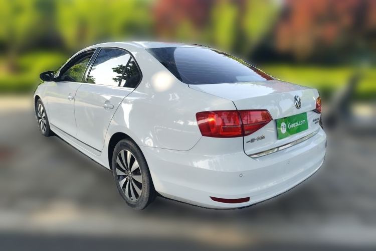 Used Volkswagen Sagitar 2015 230TSI Automatic Luxury Model Rear Left 45 Deg