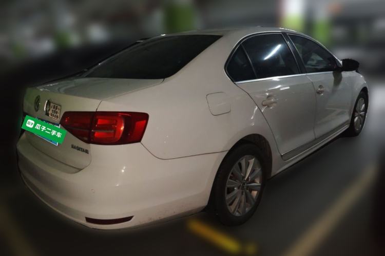 Used Volkswagen Sagitar 2015 1.6L Automatic Comfort Model Rear Right 45 Deg