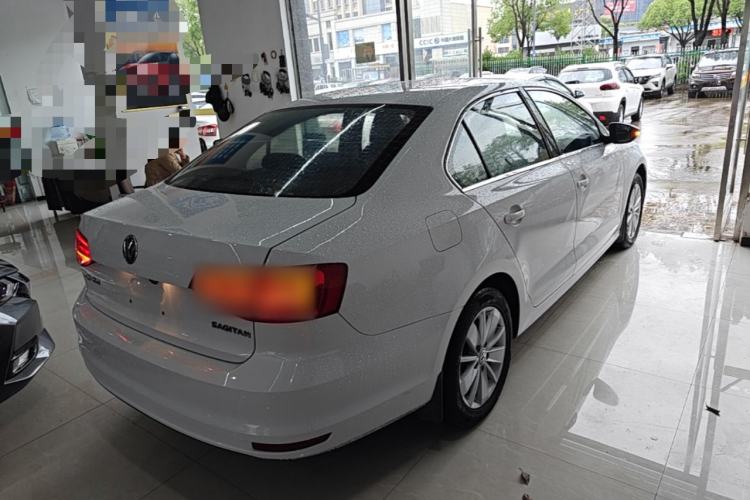 Used Volkswagen Sagitar 2015 1.6L Automatic Fashion Model Rear Right 45 Deg