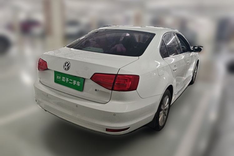 Used Volkswagen Sagitar 2015 230TSI Automatic Comfort Version Rear Right 45 Deg