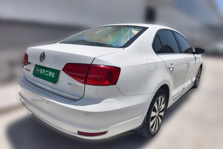 Used Volkswagen Sagitar 2015 230TSI Automatic Luxury Model Rear Right 45 Deg