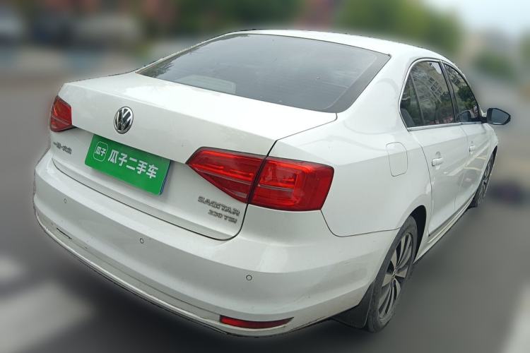 Used Volkswagen Sagitar 2015 230TSI Automatic Luxury Model Rear Right 45 Deg