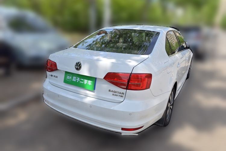 Used Volkswagen Sagitar 2015 230TSI Automatic Luxury Model Rear Right 45 Deg