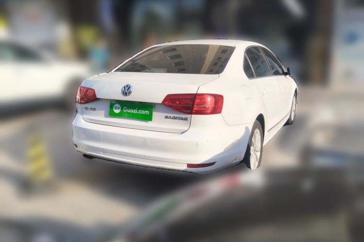 Used Volkswagen Sagitar 2015 230TSI Automatic Comfort Version Rear Right 45 Deg