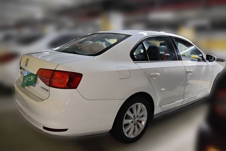 Used Volkswagen Sagitar 2015 1.6L Automatic Comfort Model Rear Right 45 Deg