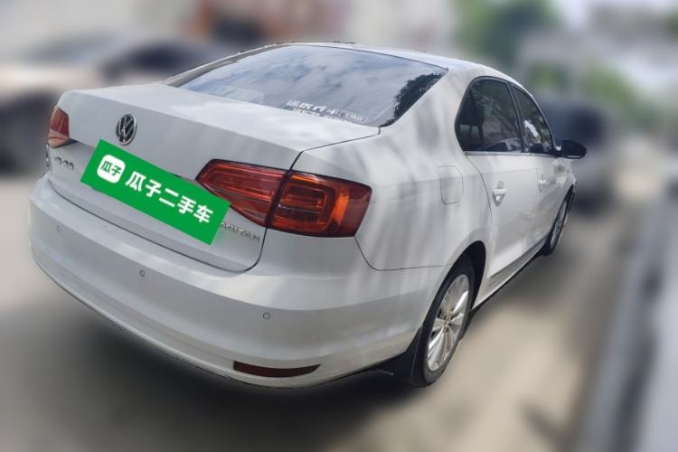 Used Volkswagen Sagitar 2015 230TSI Automatic Comfort Version Rear Right 45 Deg