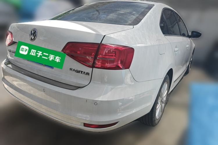 Used Volkswagen Sagitar 2015 1.6L Automatic Comfort Model Rear Right 45 Deg