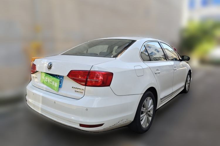 Used Volkswagen Sagitar 2015 230TSI Automatic Comfort Version Rear Right 45 Deg