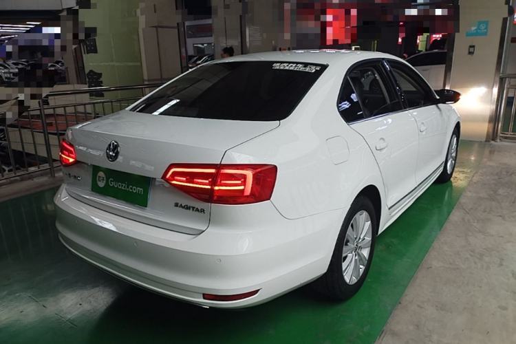 Used Volkswagen Sagitar 2015 1.6L Automatic Comfort Model Rear Right 45 Deg