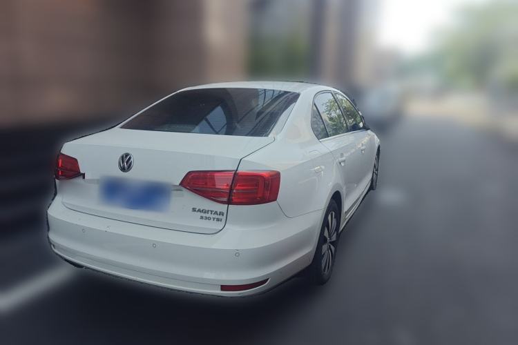Used Volkswagen Sagitar 2015 230TSI Automatic Luxury Model Rear Right 45 Deg