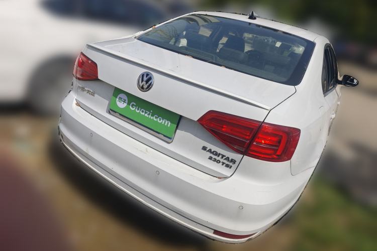 Used Volkswagen Sagitar 2015 230TSI Manual Comfort Version Rear Right 45 Deg