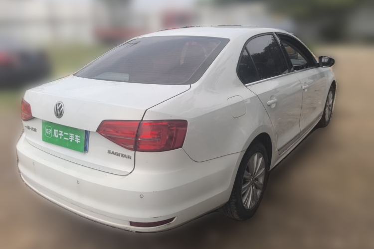 Used Volkswagen Sagitar 2015 1.6L Manual Comfort Model Rear Right 45 Deg