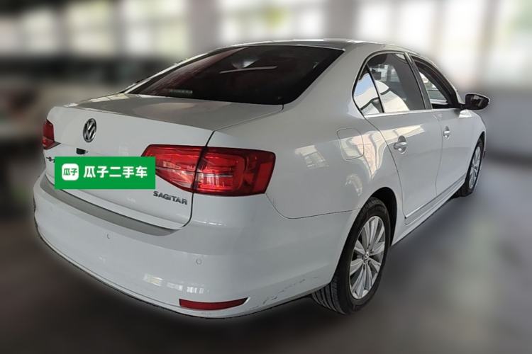 Used Volkswagen Sagitar 2015 1.6L Automatic Comfort Model Rear Right 45 Deg
