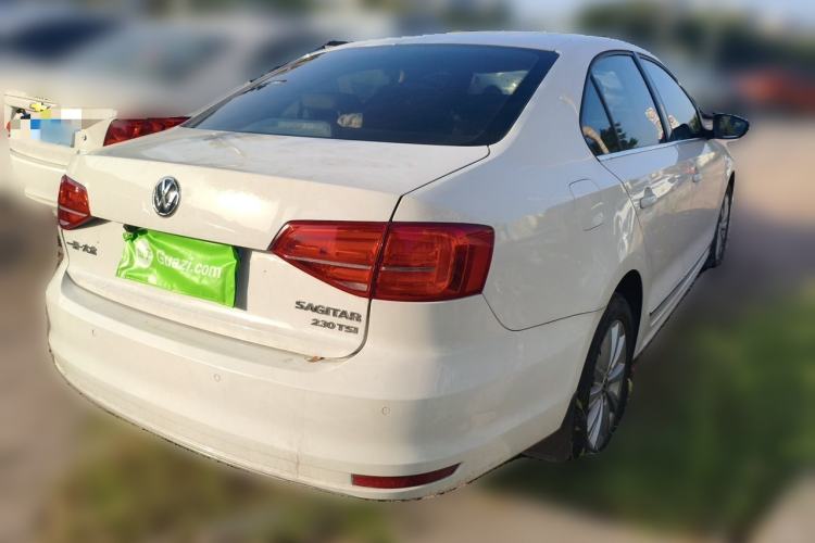 Used Volkswagen Sagitar 2015 230TSI Automatic Comfort Version Rear Right 45 Deg