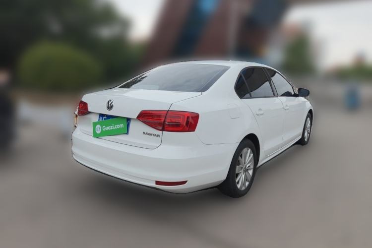 Used Volkswagen Sagitar 2015 1.6L Automatic Fashion Model Rear Right 45 Deg