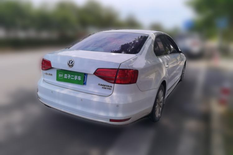 Used Volkswagen Sagitar 2015 230TSI Manual Comfort Version Rear Right 45 Deg