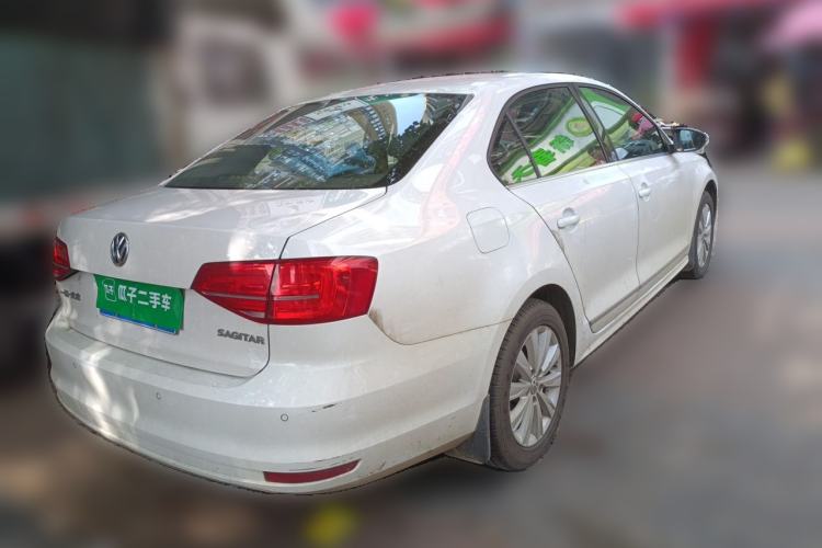 Used Volkswagen Sagitar 2015 1.6L Manual Comfort Model Rear Right 45 Deg