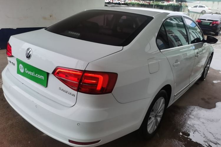 Used Volkswagen Sagitar 2015 1.6L Automatic Comfort Model Rear Right 45 Deg