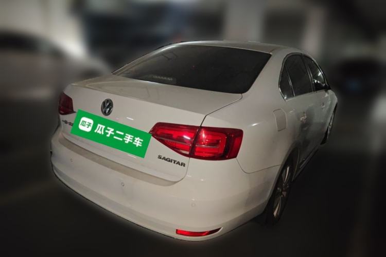 Used Volkswagen Sagitar 2015 1.6L Manual Comfort Model Rear Right 45 Deg