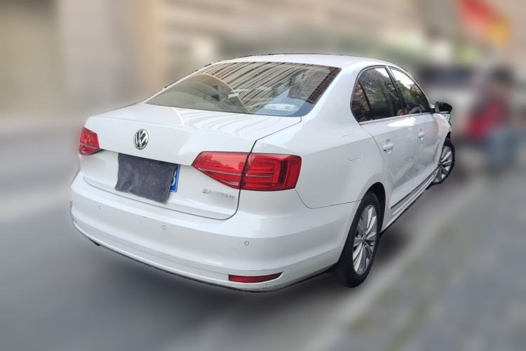 Used Volkswagen Sagitar 2015 230TSI Manual Comfort Version Rear Right 45 Deg