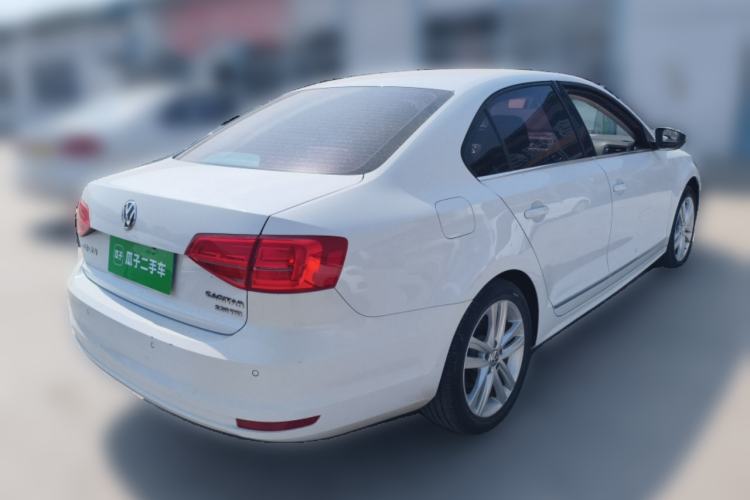 Used Volkswagen Sagitar 2015 230TSI Automatic Comfort Version Rear Right 45 Deg