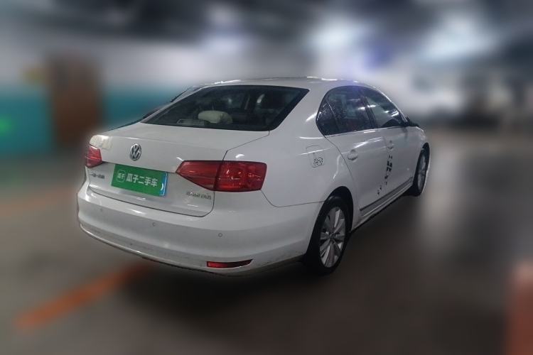 Used Volkswagen Sagitar 2015 1.6L Automatic Comfort Model Rear Right 45 Deg